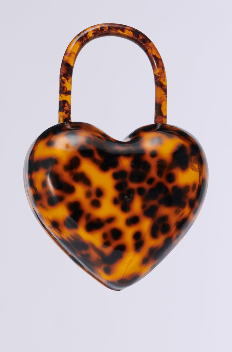 HEART ON LOCK PURSE