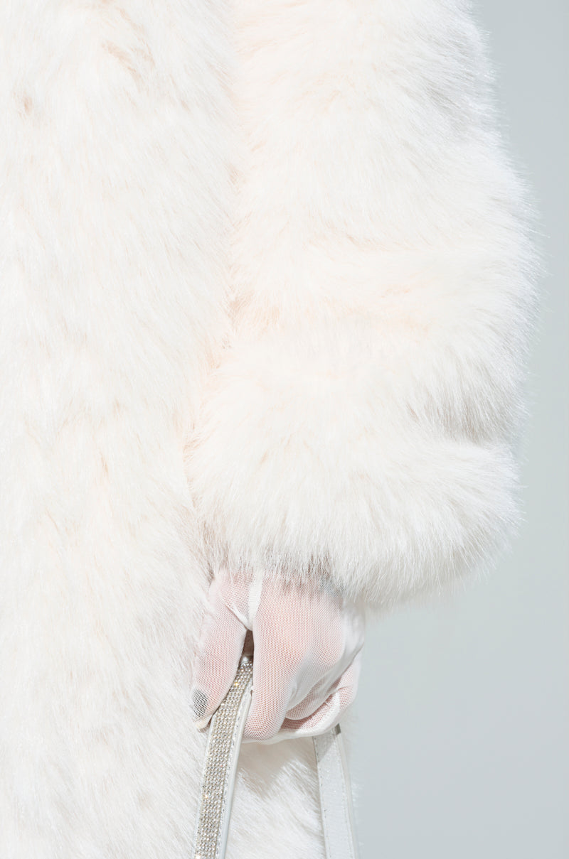 MANCHESTER HOODED FAUX FUR IN IVORY