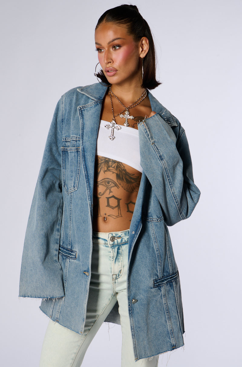 DAY N NIGHT OVERSIZED DENIM BLAZER