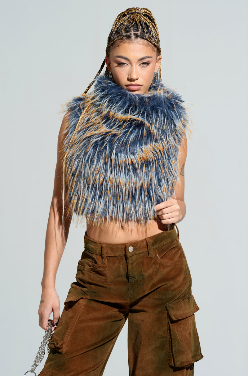 HEADED TO ASPEN SLEEVELESS FUR TOP IN BLUE