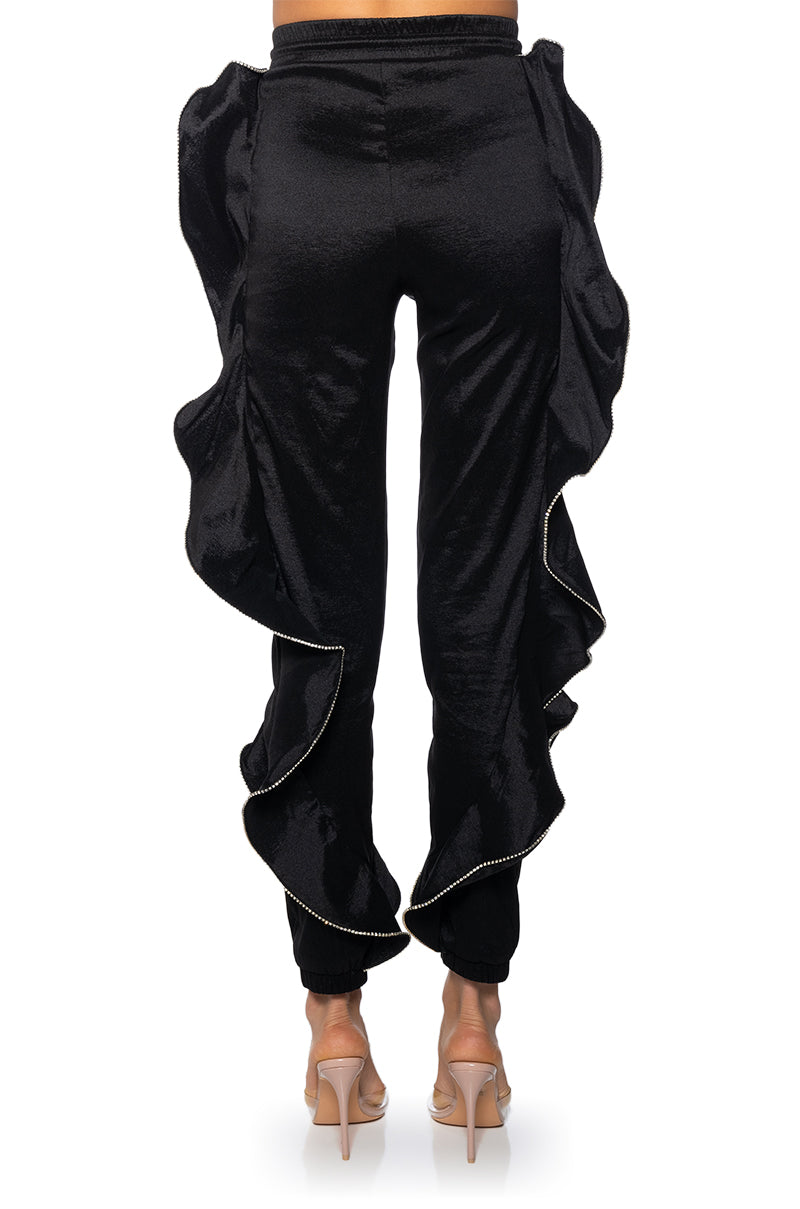 STOP AND STARE RUFFLE SWEATPANT