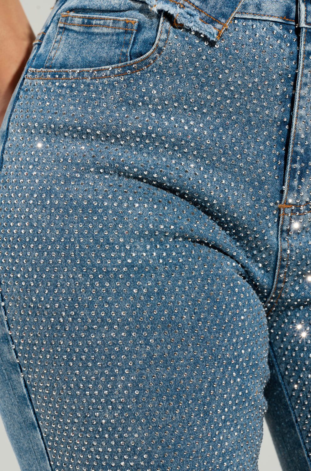 JOLIE RHINESTONE EMBELLISHED TAPERED JEAN