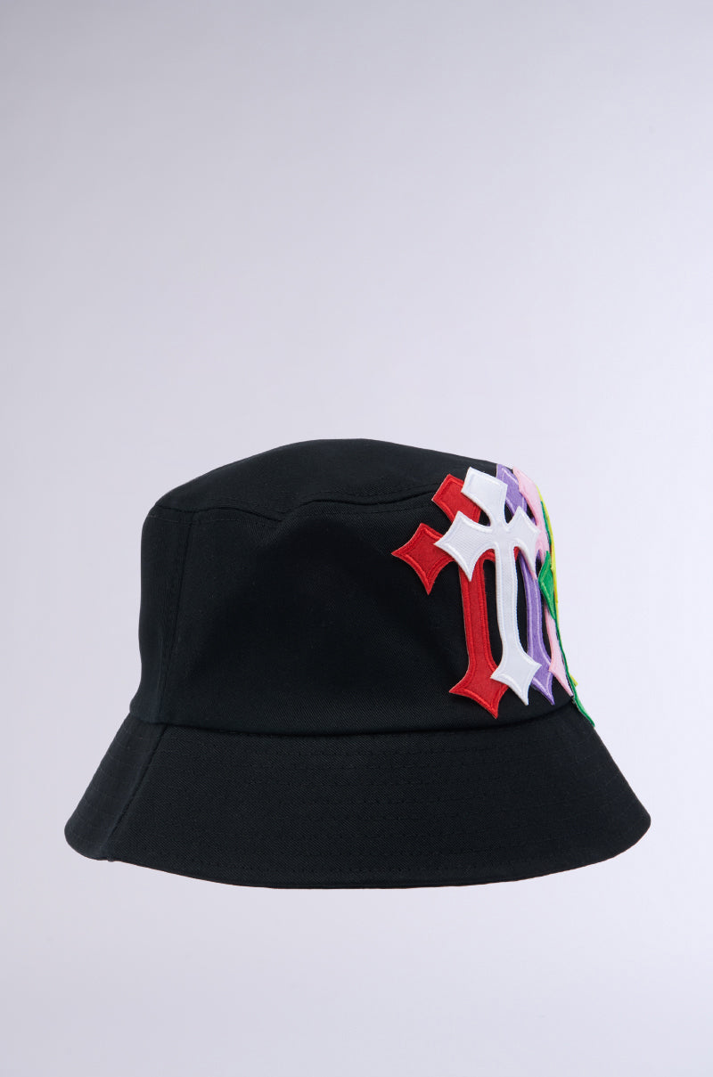 CROSSED PATCH BUCKET HAT