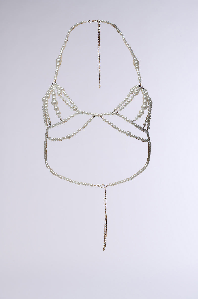 GIVING CLASS BODY CHAIN