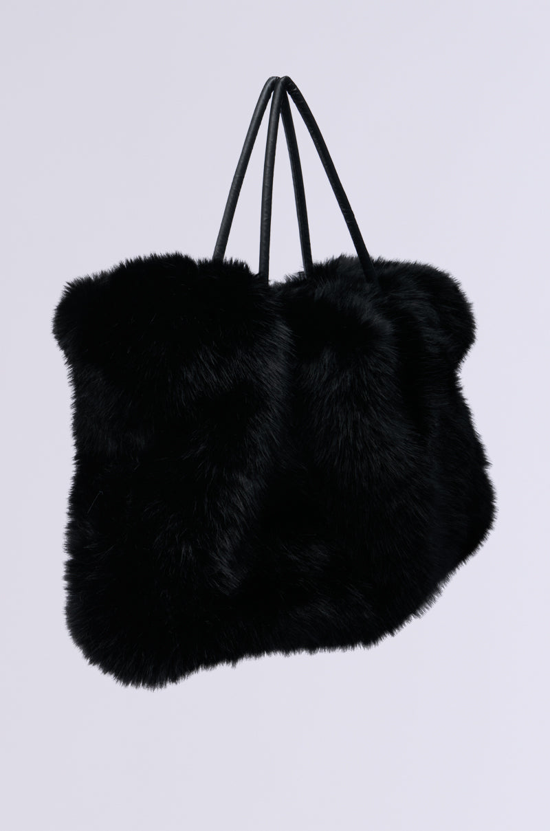 YETI LARGE FAUX FUR TOTE IN BLACK