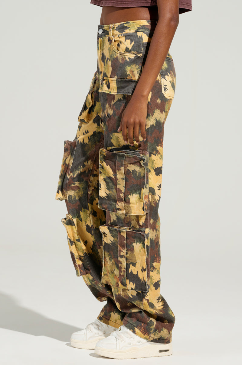 FLYING HIGH CAMO PANT