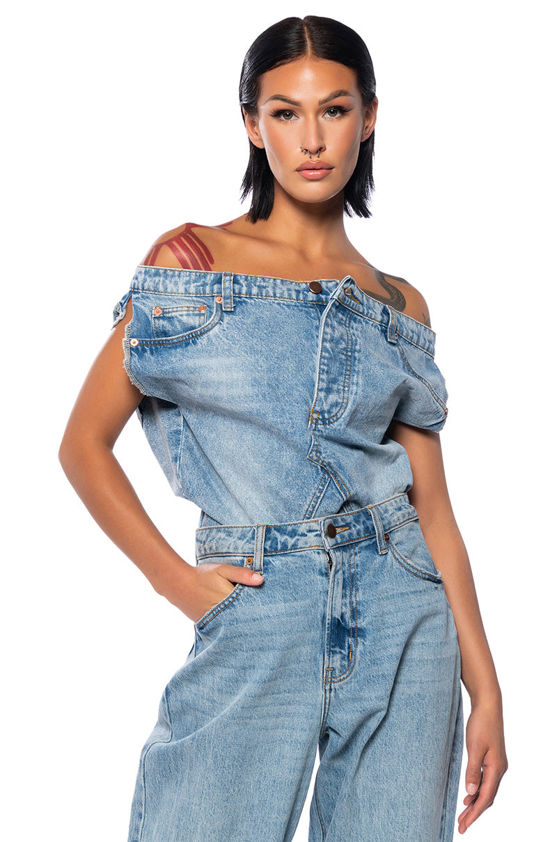 THE WAY I WANT OFF THE SHOULDER DENIM TOP