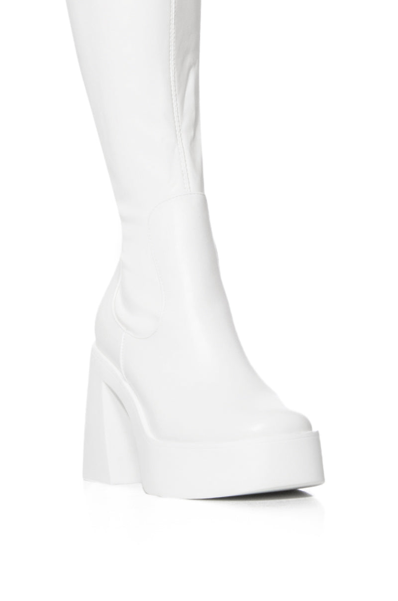 AZALEA WANG NASHLA WHITE CHUNKY BOOT