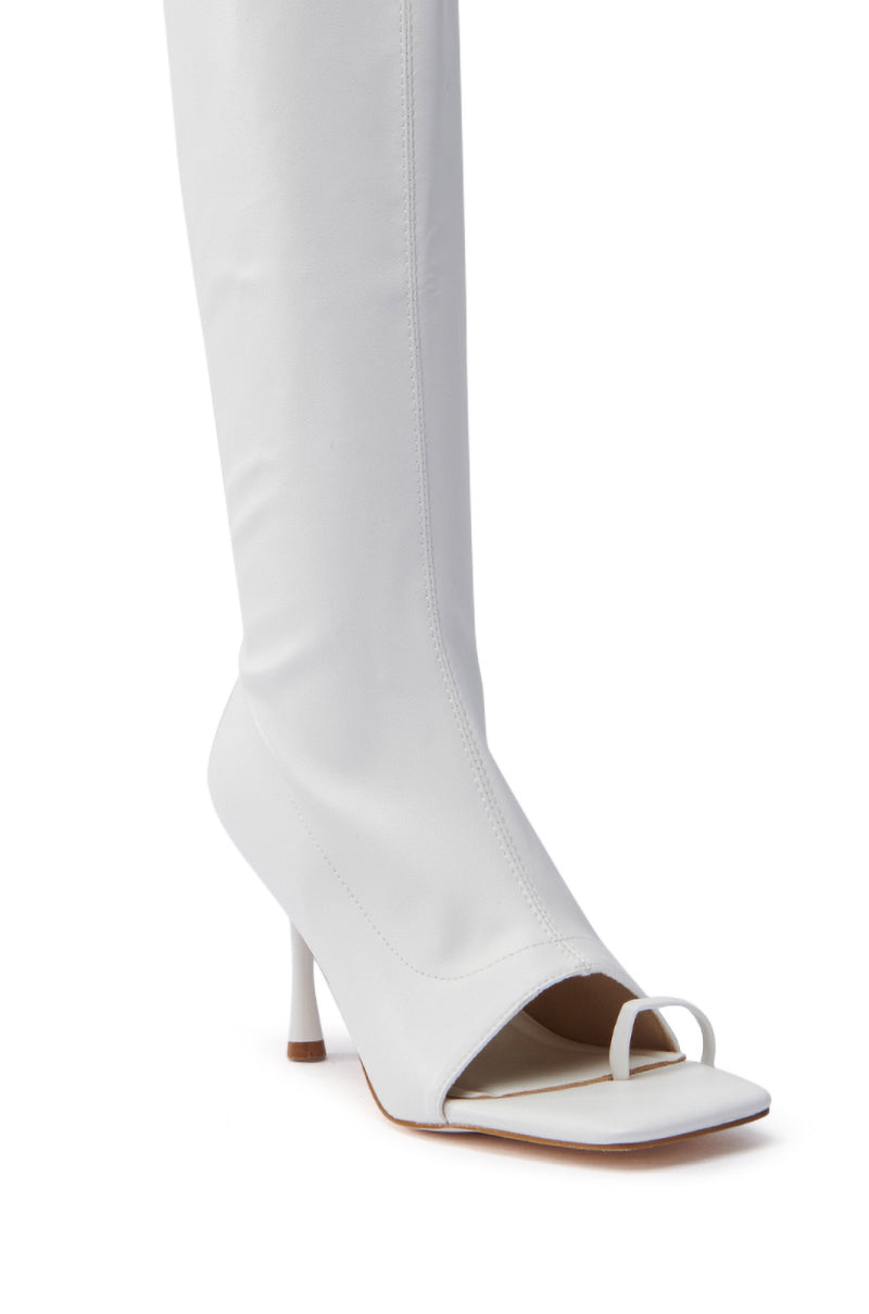 AZALEA WANG THYME WHITE BOOT