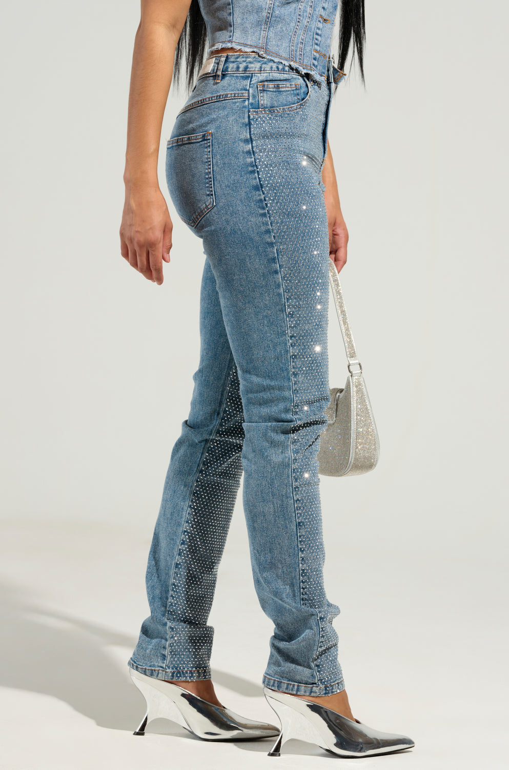 JOLIE RHINESTONE EMBELLISHED TAPERED JEAN