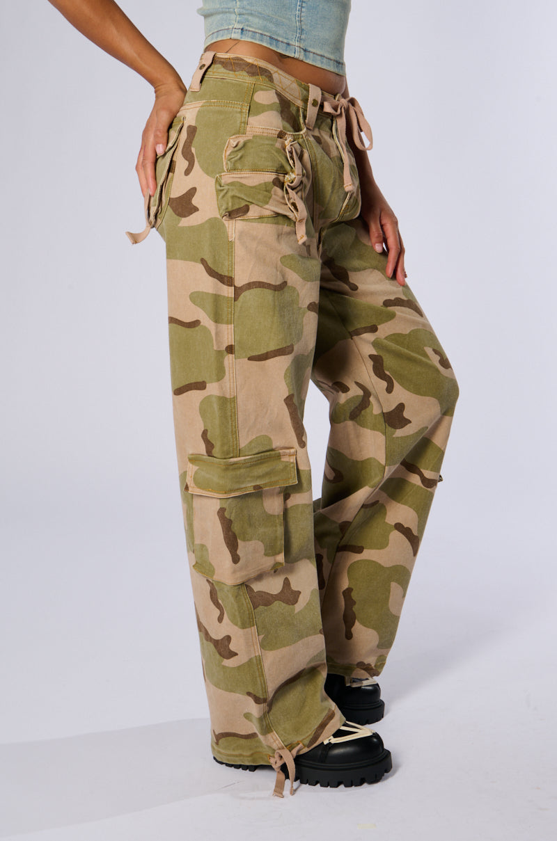 ON TOP OF IT CAMO JOGGER