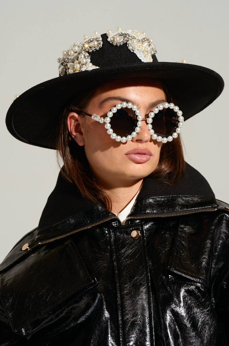 PEARL PLEASE EMBELLISHED BRIM HAT