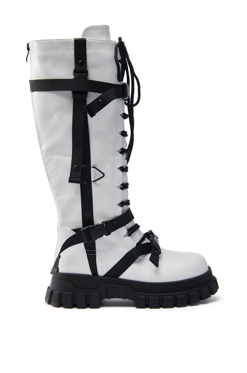 AZALEA WANG MYRON BOOT IN WHITE & BLACK