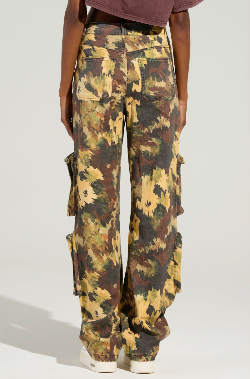 FLYING HIGH CAMO PANT