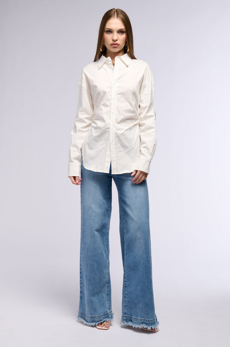 OLIVA CINCHED WAIST POPLIN BUTTON DOWN