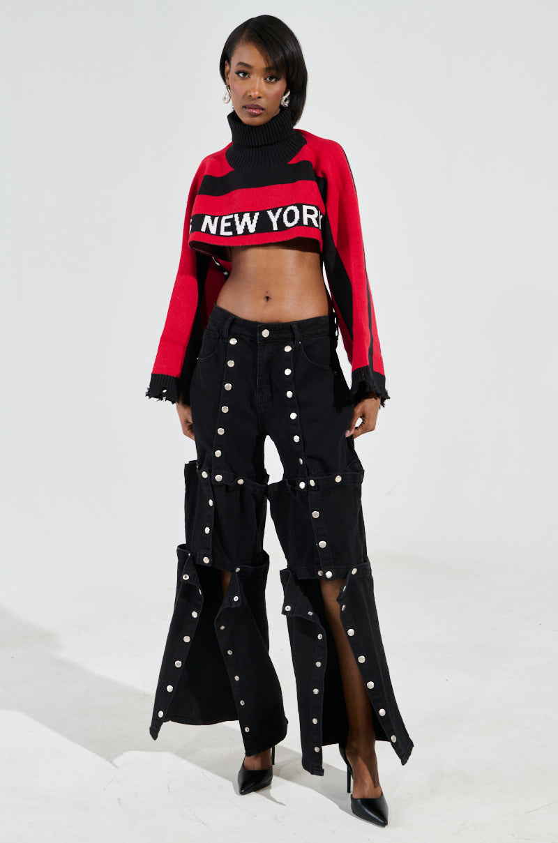 NEW YORK ULTRA CROP SWEATER IN RED MULTI