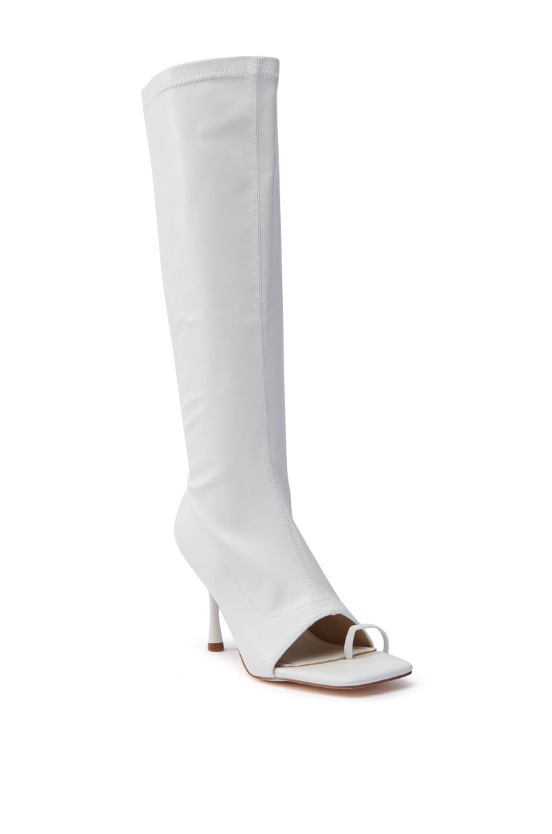 AZALEA WANG THYME WHITE BOOT