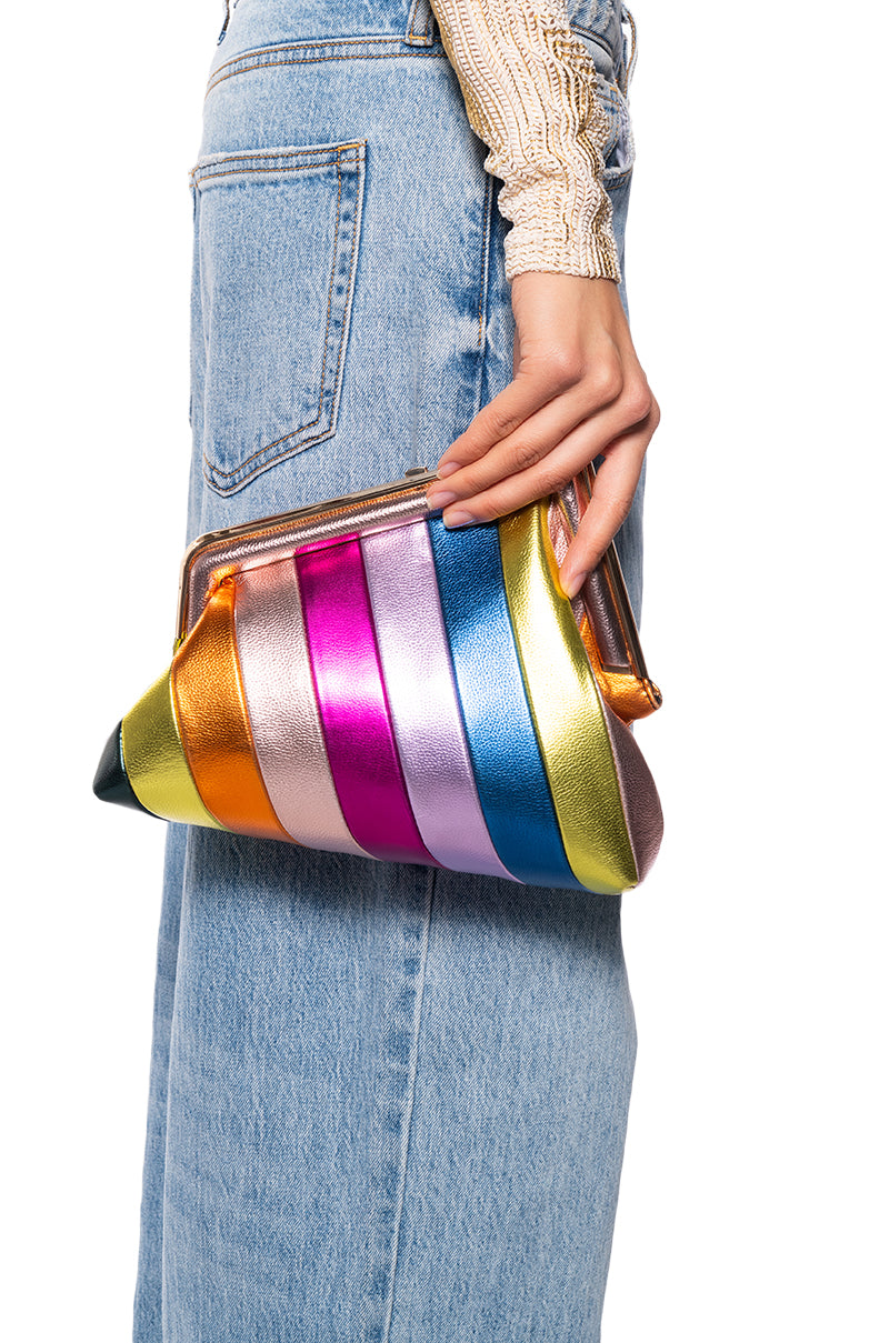 HIDDEN HILLS METALLIC CLUTCH