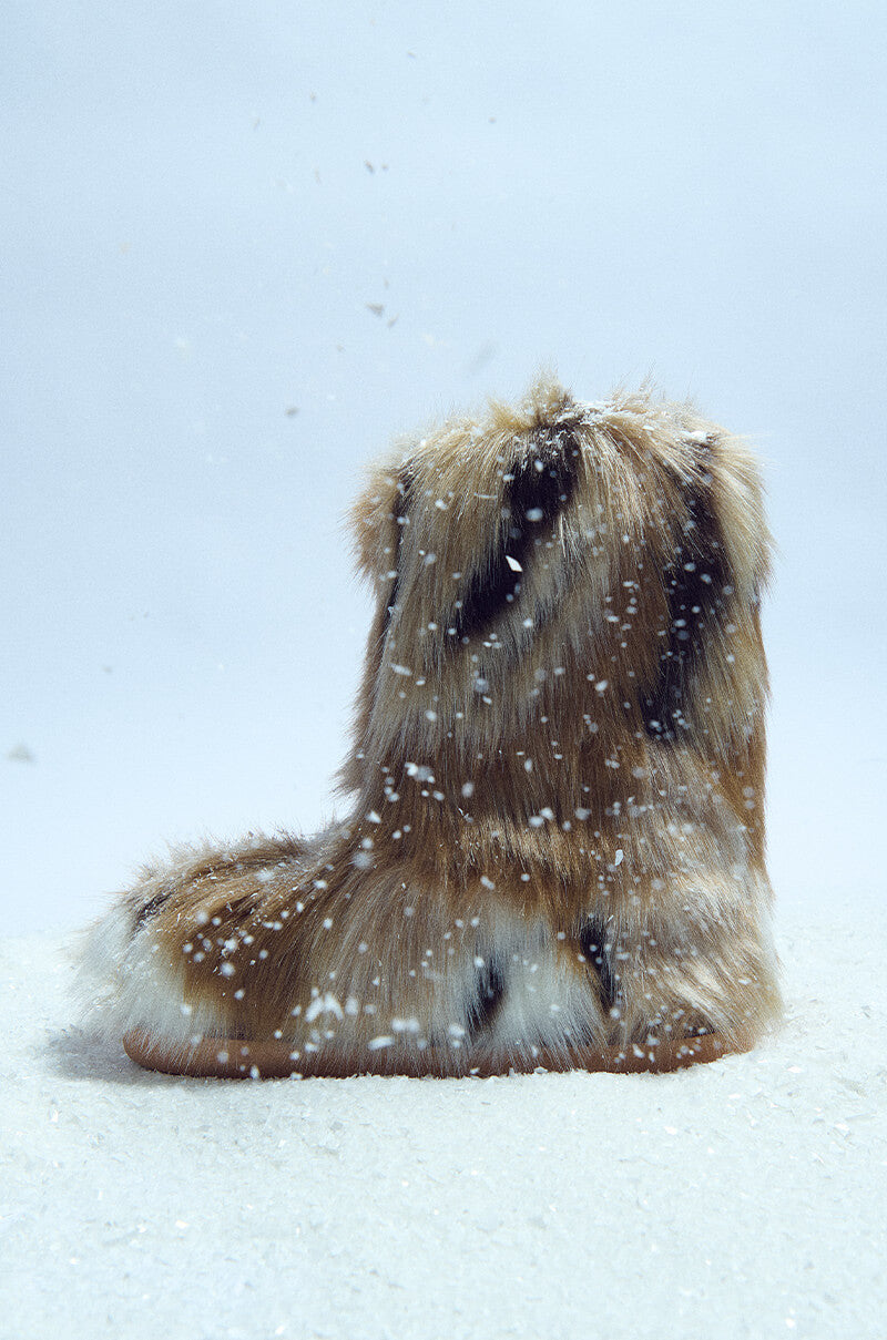 AZALEA WANG NADIANNA BROWN FUR FLAT BOOTIE