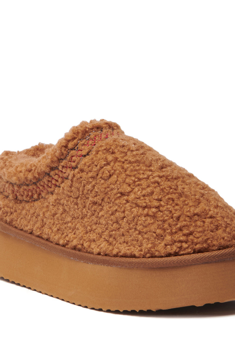 AZALEA WANG DAMARI CHESTNUT FLAT