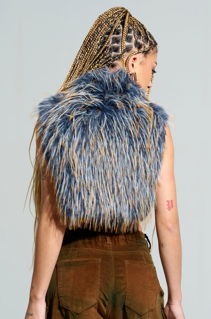 HEADED TO ASPEN SLEEVELESS FUR TOP IN BLUE