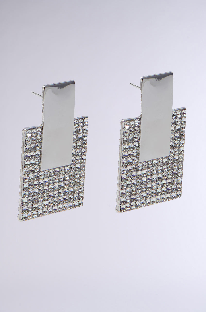 JESS STATEMENT EARRING