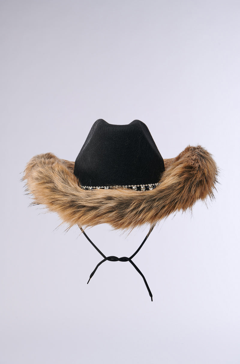 IS THIS EXTRA FUR COWBOY HAT