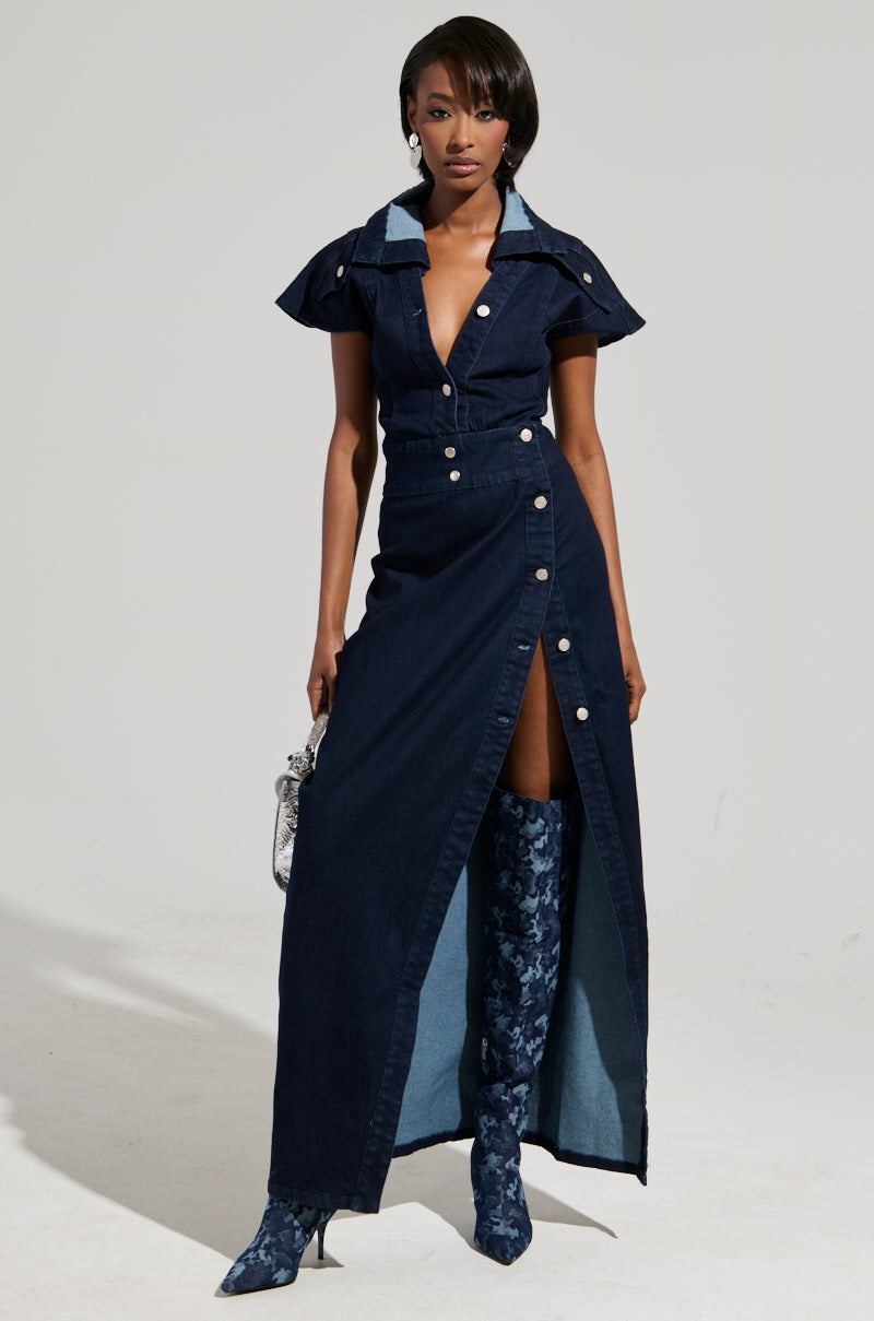 CHELSEA BUTTON SIDE DENIM MAXI DRESS