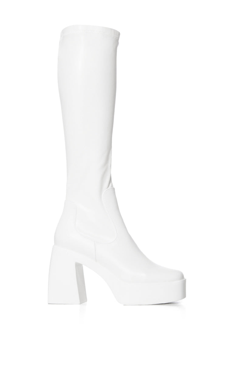 AZALEA WANG NASHLA WHITE CHUNKY BOOT