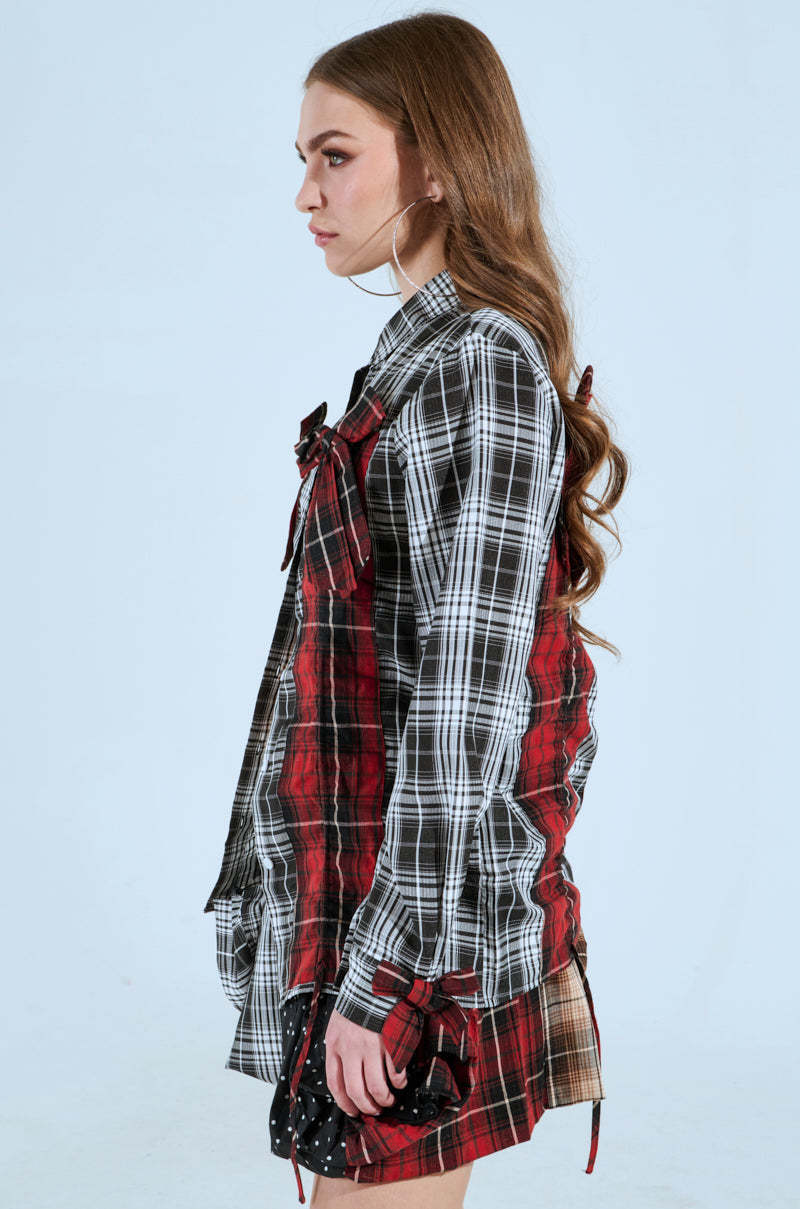 HAILEY PLAID BUTTON DOWN TOP