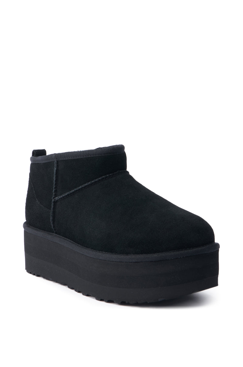 UGG CLASSIC ULTRA MINI PLATFORM IN BLACK