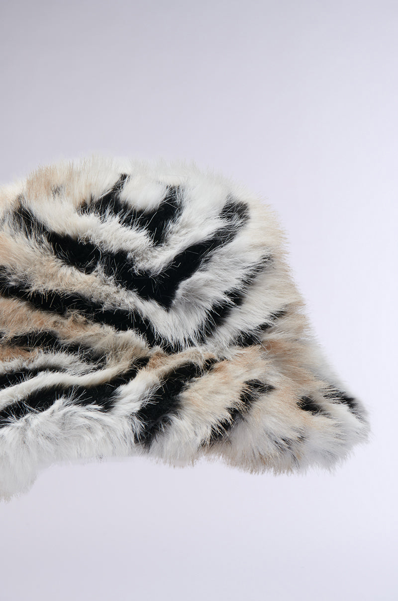 WILDER FAUX FUR BUCKET HAT