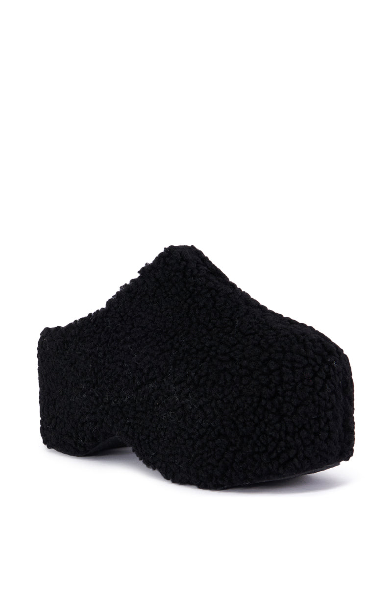 AZALEA WANG DOLORITA BLACK SHERPA CLOG