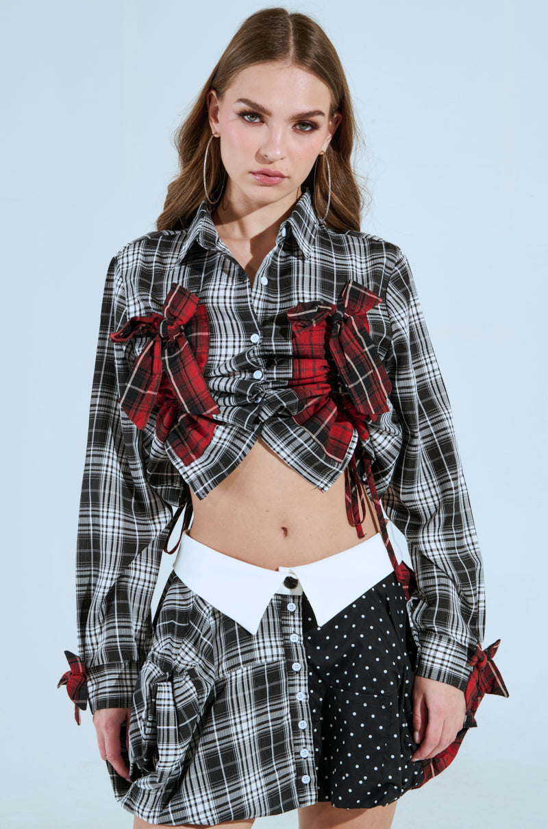 HAILEY PLAID BUTTON DOWN TOP