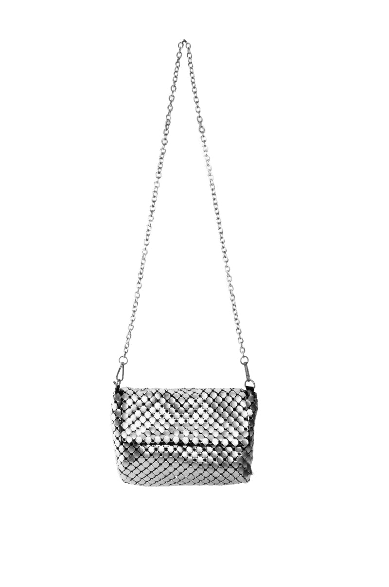 HANKA CLUTCH IN SILVER