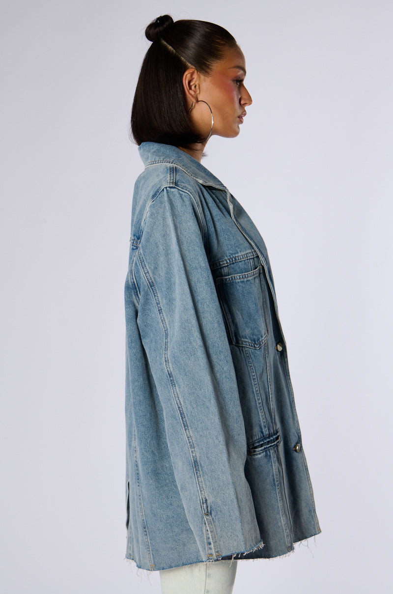 DAY N NIGHT OVERSIZED DENIM BLAZER