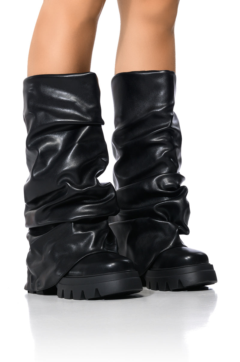 AZALEA WANG MATE BLACK RUCHED BOOT