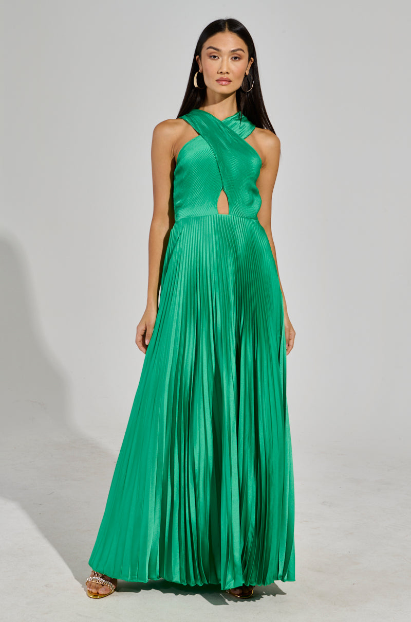 ALWAYS THE GUEST PLEATED MAXI DRESS IN KELLY GREEN