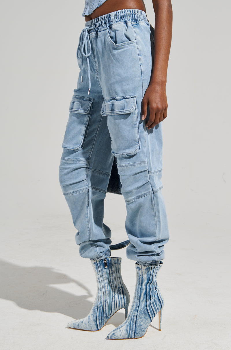 STAY COOL DENIM JOGGER