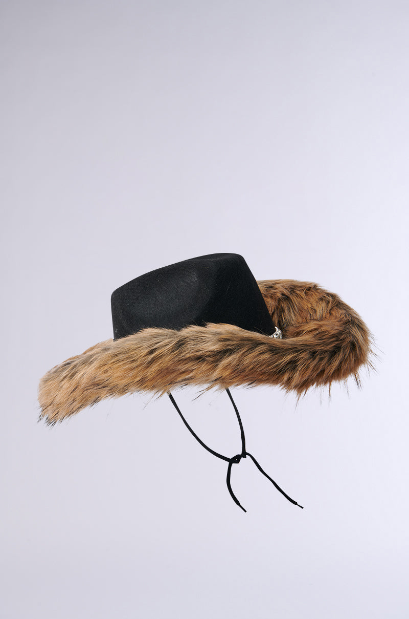 IS THIS EXTRA FUR COWBOY HAT