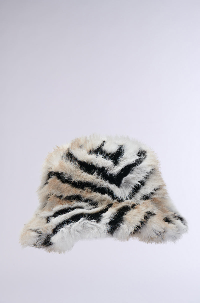 WILDER FAUX FUR BUCKET HAT