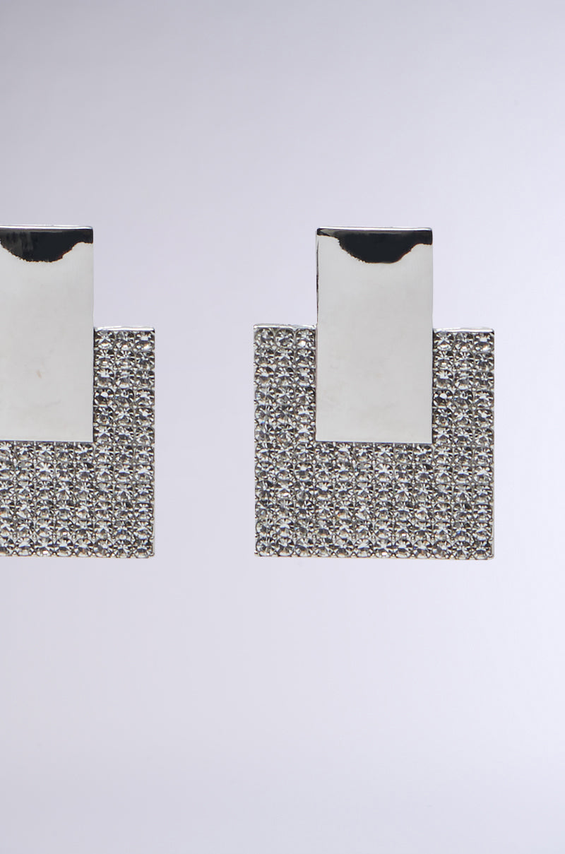 JESS STATEMENT EARRING