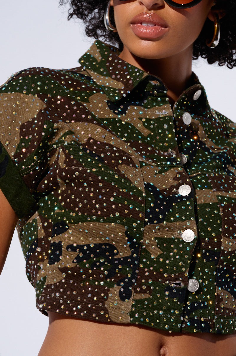 NO MERCY BUTTON DOWN CAMO CROPPED SHIRT