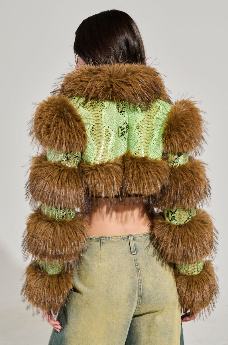 FERNIE ULTRA CROP FUR TRIM MOTO