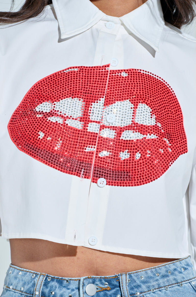 LIPS BUTTON DOWN TOP