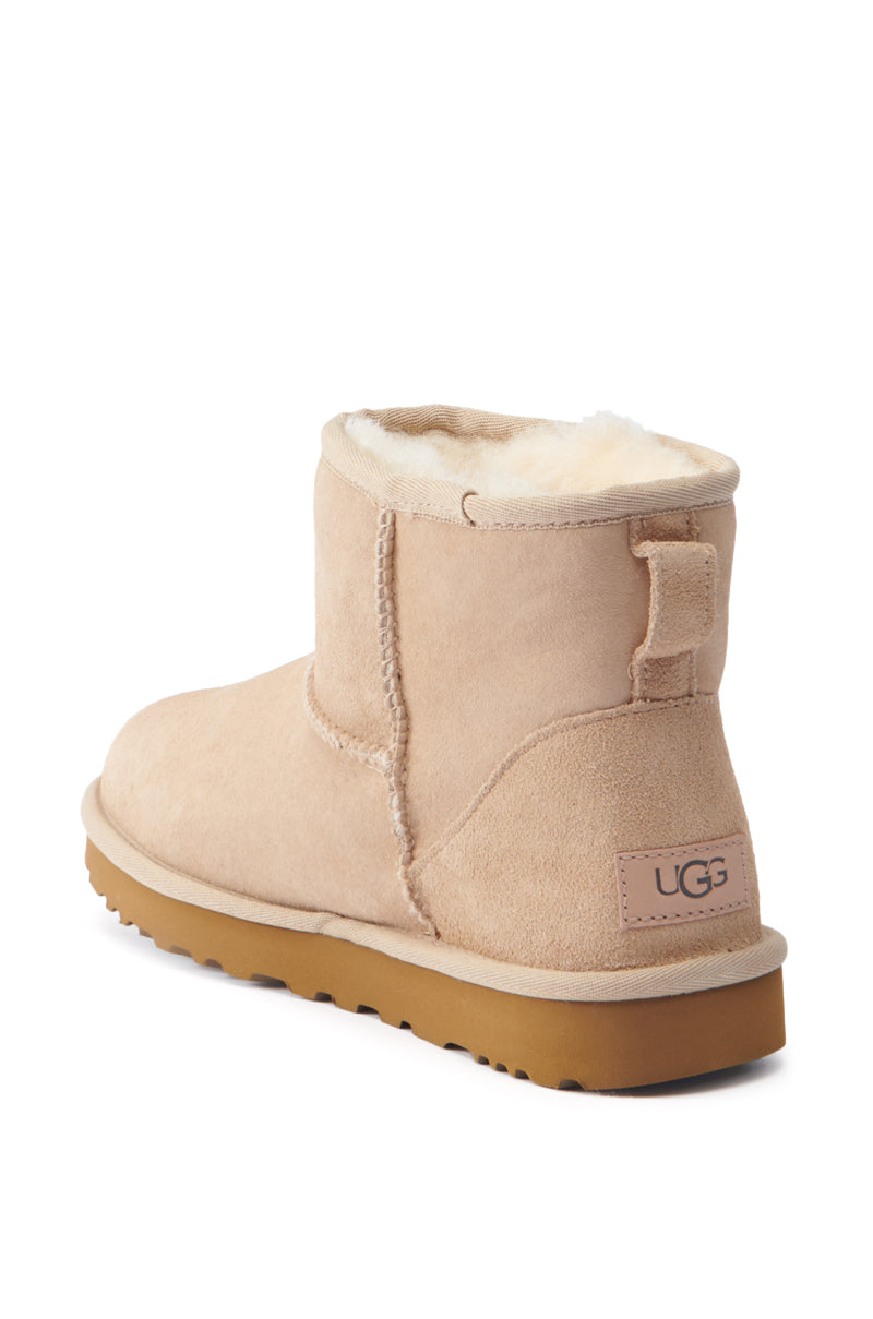 UGG CLASSIC SAND MINI