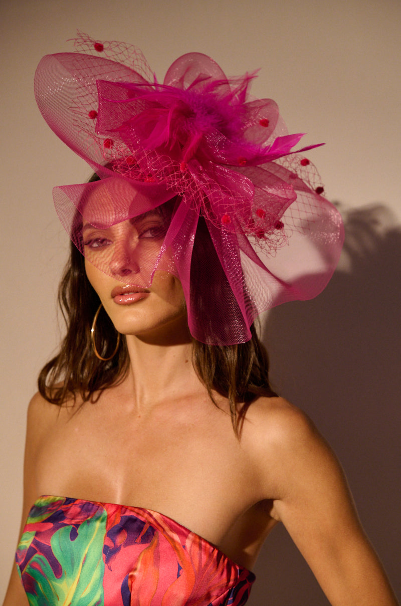 FUSCHIA FASCINATOR