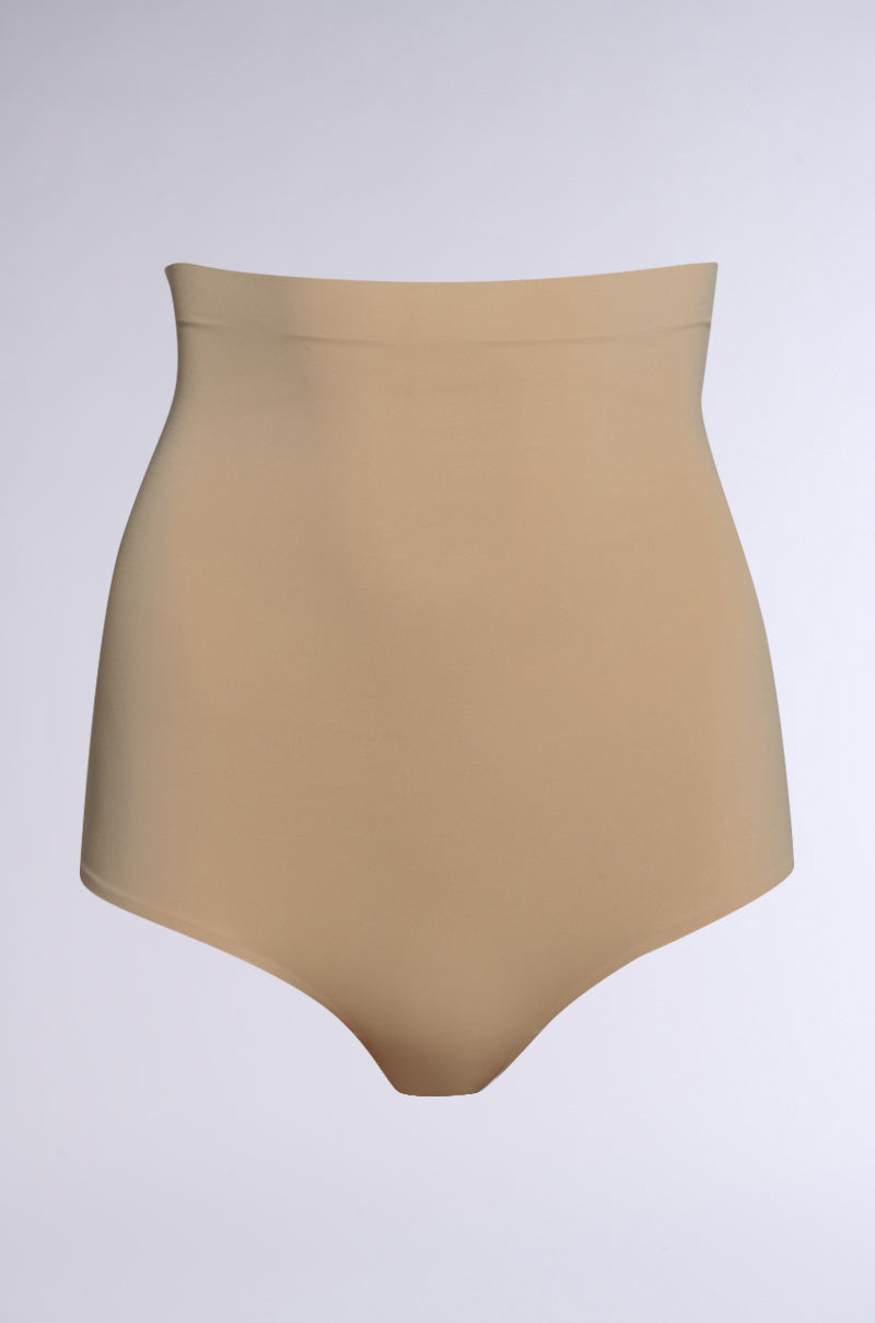 TITSY SHAPER THONG IN TAN