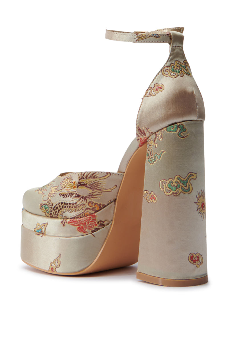 AZALEA WANG ZIPPORAH GOLD BROCADE CHUNKY PUMP