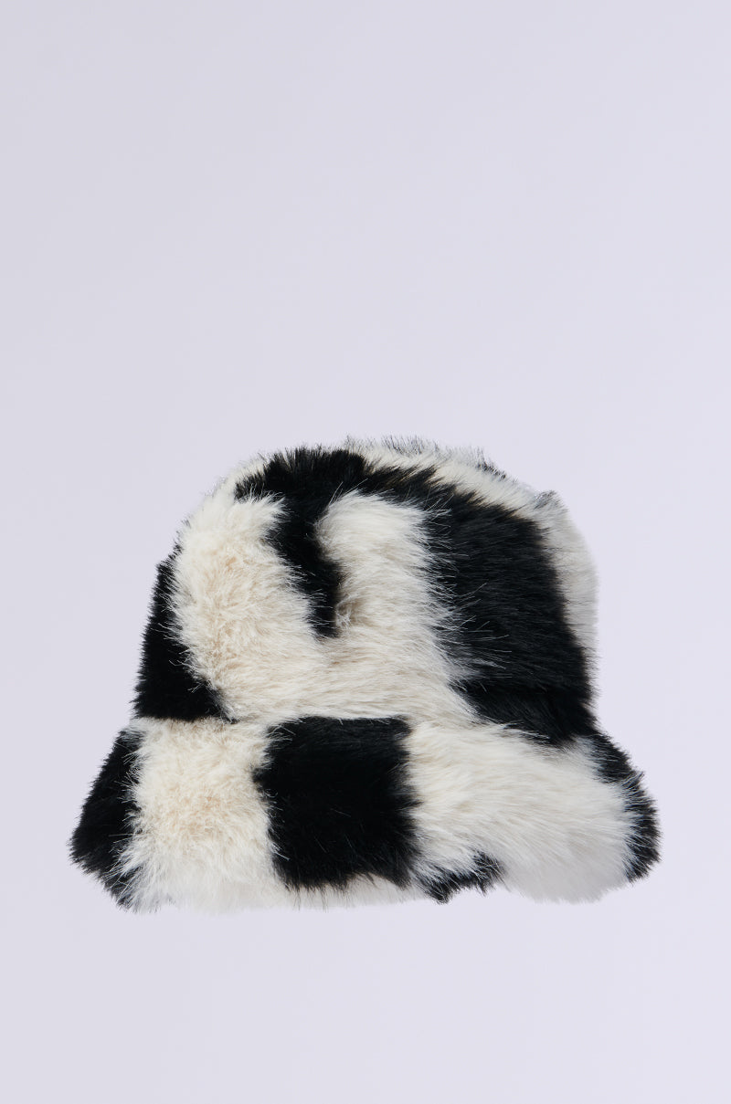 BROOKFIELD FAUX FUR BUCKET HAT